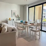 Appartement Gardens Pool By Fhr Golf, Piscina E Parking Quarteira