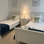 Gardens Pool By Fhr Golf, Piscina E Parking Quarteira