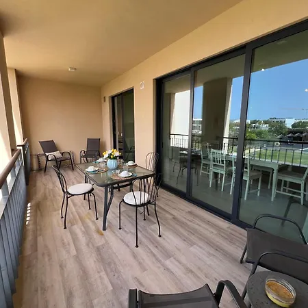 Gardens Pool By Fhr Golf, Piscina E Parking