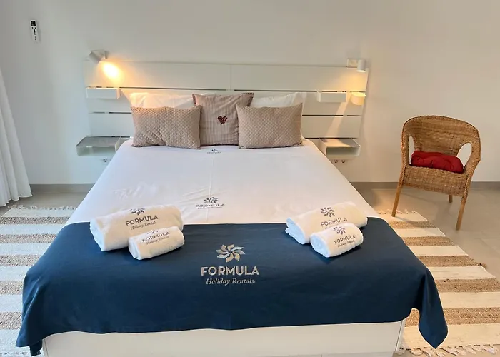 Gardens Pool By Fhr Golf, Piscina E Parking Quarteira