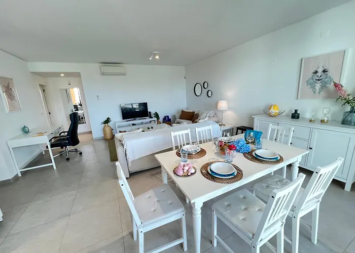 Gardens Pool By Fhr Golf, Piscina E Parking *