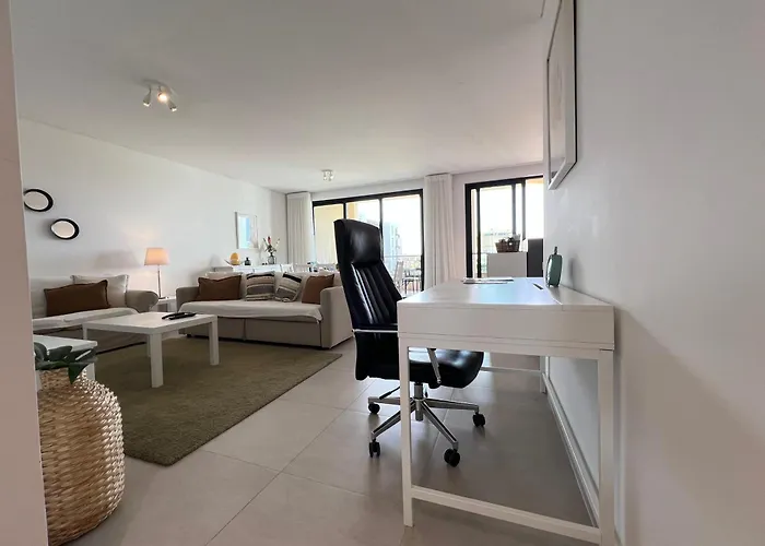 Gardens Pool By Fhr Golf, Piscina E Parking * Quarteira