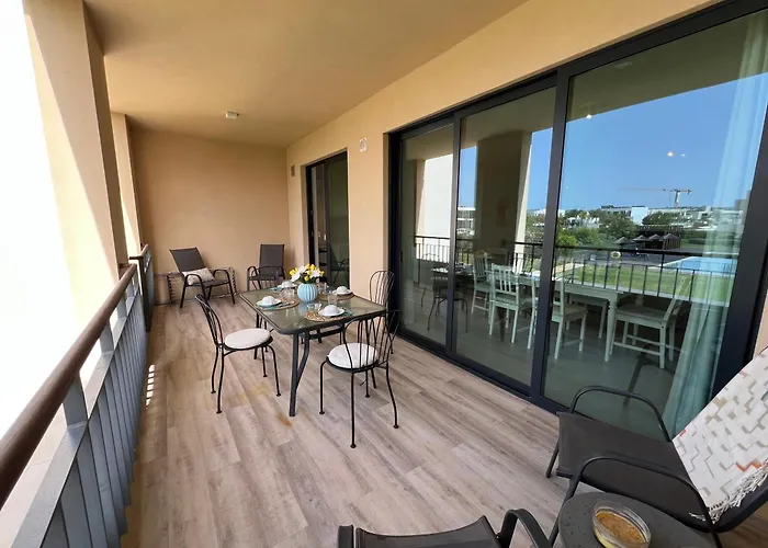 Gardens Pool By Fhr Golf, Piscina E Parking