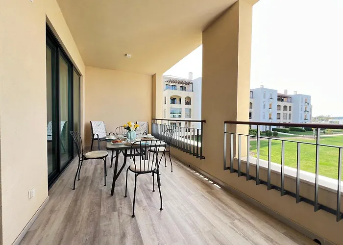 Gardens Pool By Fhr Golf, Piscina E Parking Lägenhet Quarteira