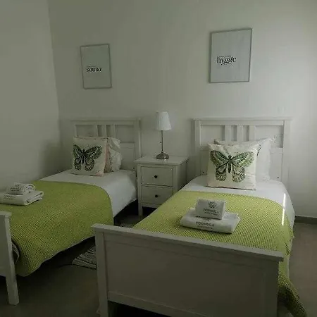 Gardens Pool By Fhr Golf Piscina E Parking Apartment Quarteira