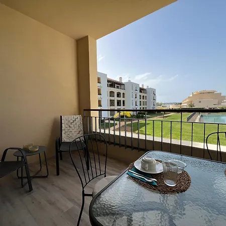 Apartment Gardens Pool By Fhr Golf Piscina E Parking Quarteira