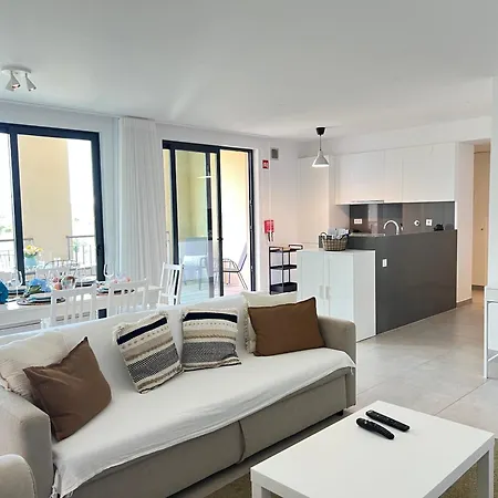 Gardens Pool By Fhr Golf Piscina E Parking Apartment